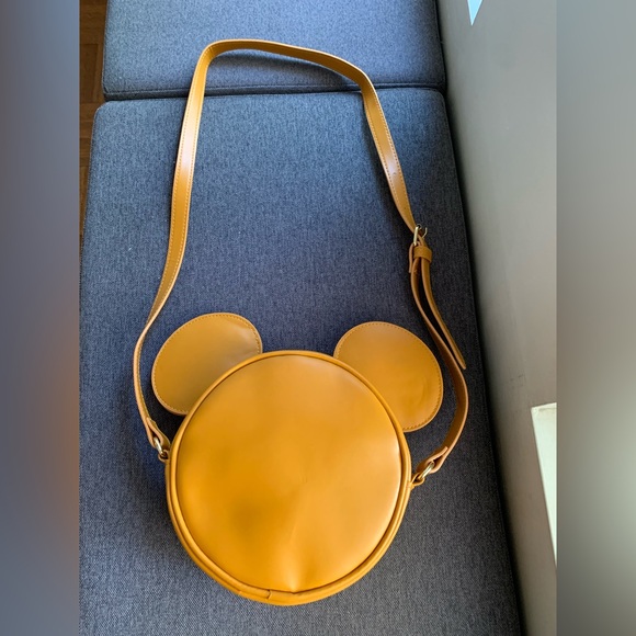 DISNEY Bioworld MICKEY MOUSE WAFFLE Crossbody Bag Purse NWT - Picture 2 of 5